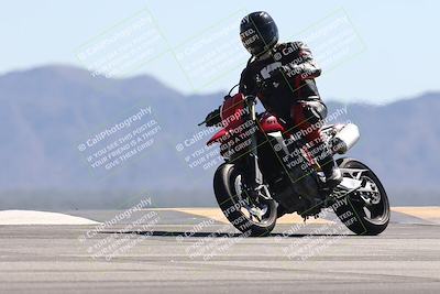 media/Oct-13-2025-Moto Forza (Mon) [[a66d839500]]/4-C Group/Session 4 (Turn 9)/